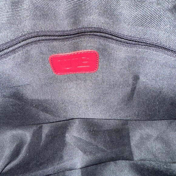 UE Red Faux Crocodile Print Bag W/Gold Hardware - Picture 6 of 13